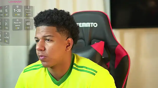 Snapshot of May_Dylan1 chatting on 4, 1, 2025 May Dylan1 online show from 4, 1, 2025