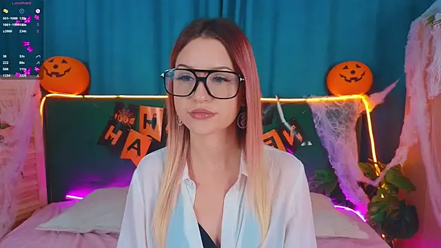 AlinaWalters online show from 23, 10, 2025