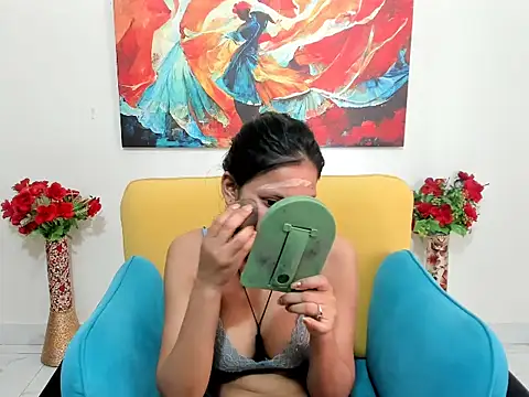 evaaelfiee online show from 13, 3, 2026