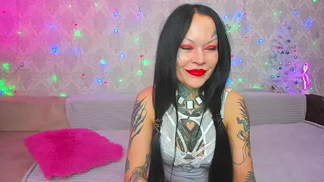 Megan Black Moon online show from 27, 12, 2024