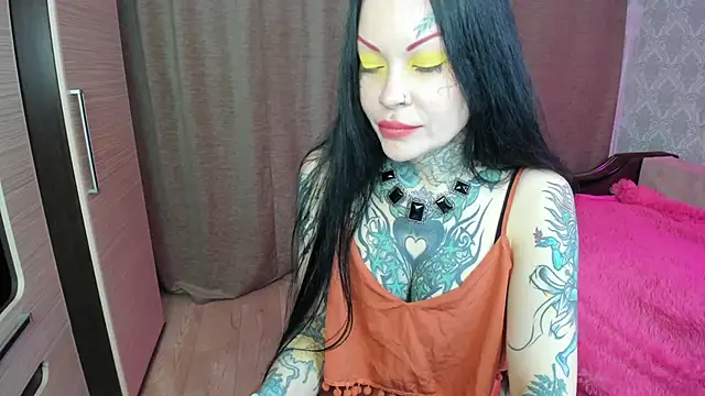 Megan Black Moon online show from 15, 11, 2025