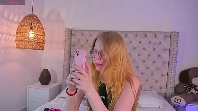 Snapshot of Alexa_Handler chatting on 2, 12, 2025 Alexa Handler online show from 2, 12, 2025