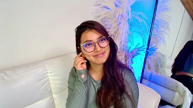 Rebeca Williams  online show from 19, 2, 2025