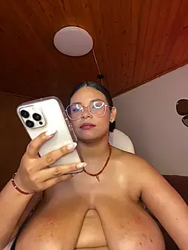 Snapshot of Isabella_boobd chatting on 16, 4, 2026 Isabella boobd online show from 16, 4, 2026