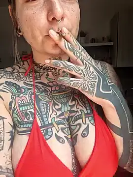 lizzardqueeen online show from 14, 1, 2026