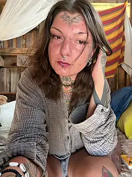 lizzardqueeen online show from 20, 7, 2026