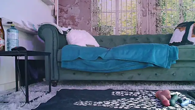 Snapshot of priselvis23 chatting on 23, 3, 2026 priselvis23 online show from 23, 3, 2026