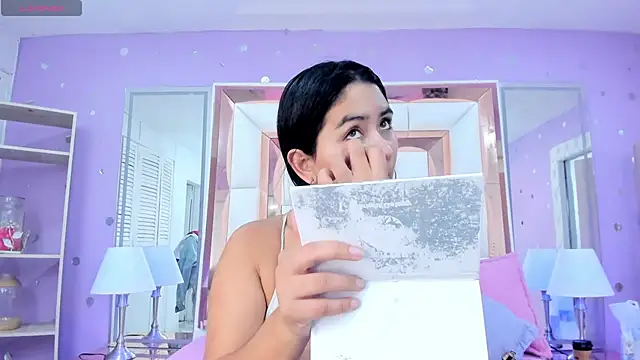 scarlette 15  online show from 3, 4, 2026