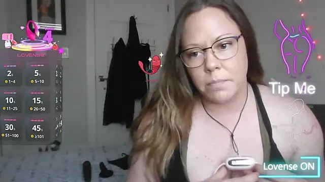 Snapshot of MissyLovexxx chatting on 1, 3, 2025 MissyLovexxx online show from 1, 3, 2025