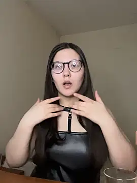 Prudie Gabriella online show from 3, 11, 2025