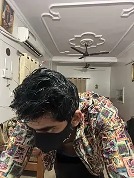 Snapshot of John_desihunk chatting on 17, 12, 2024 John desihunk online show from 17, 12, 2024