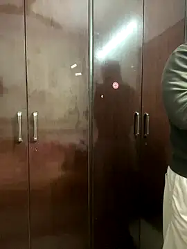 John desihunk online show from 19, 12, 2025