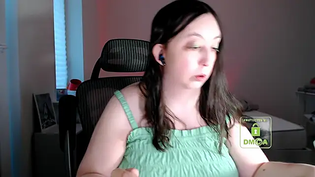 Snapshot of cute_and_hot chatting on 10, 3, 2026 cute and hot online show from 10, 3, 2026