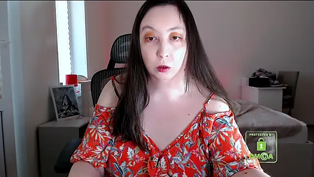 Snapshot of cute_and_hot chatting on 15, 4, 2026 cute and hot online show from 15, 4, 2026