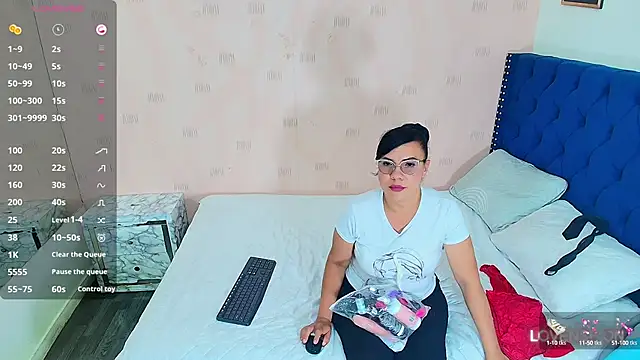 Snapshot of hotlatinateacher chatting on 18, 2, 2025 hotlatinateacher online show from 18, 2, 2025