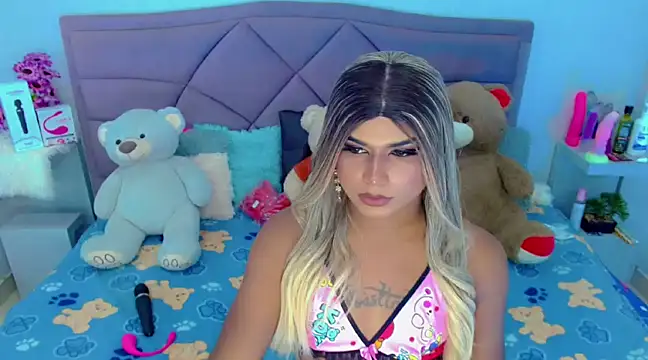 Snapshot of party_duo_trans chatting on 5, 3, 2025 party duo trans online show from 5, 3, 2025