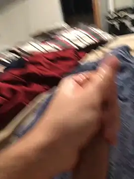 Snapshot of darksmoke011 chatting on 8, 1, 2026 darksmoke011 online show from 8, 1, 2026