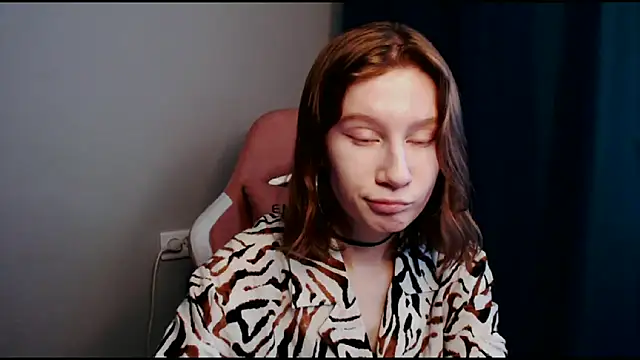 Snapshot of EnigmaSee chatting on 7, 12, 2024 EnigmaSee online show from 7, 12, 2024