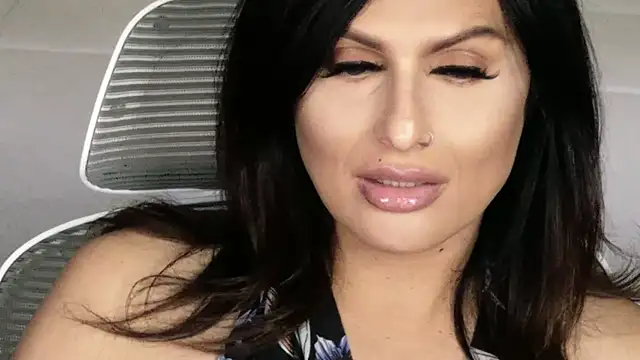 Snapshot of xprettysmilex chatting on 13, 4, 2026 xprettysmilex online show from 13, 4, 2026