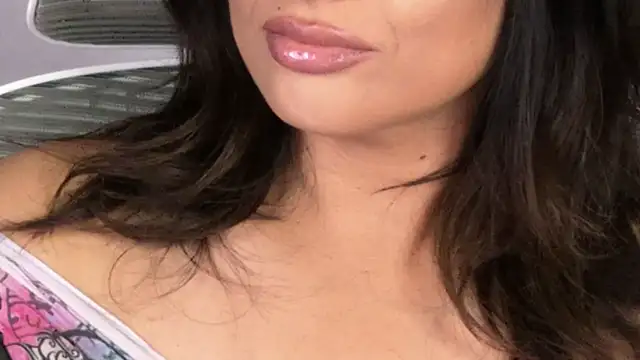 Snapshot of xprettysmilex chatting on 15, 4, 2026 xprettysmilex online show from 15, 4, 2026