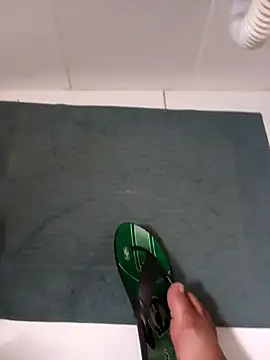 Snapshot of lobomisterioso13 chatting on 23, 12, 2024 lobomisterioso13 online show from 23, 12, 2024