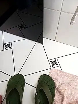 lobomisterioso13 online show from 6, 4, 2026