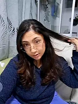 Snapshot of Mia_Ruiz chatting on 28, 10, 2025 Mia Ruiz online show from 28, 10, 2025