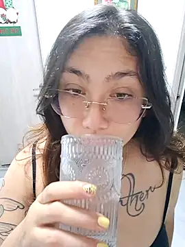 Snapshot of Mia_Ruiz chatting on 27, 11, 2025 Mia Ruiz online show from 27, 11, 2025