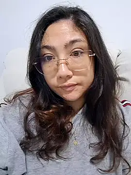 Snapshot of Mia_Ruiz chatting on 2, 12, 2025 Mia Ruiz online show from 2, 12, 2025