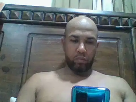 Frankie0880 online show from 31, 12, 2024