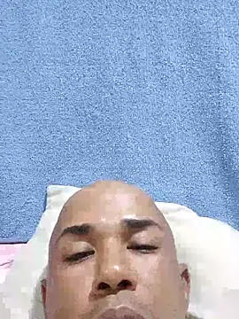 Frankie0880 online show from 22, 2, 2025