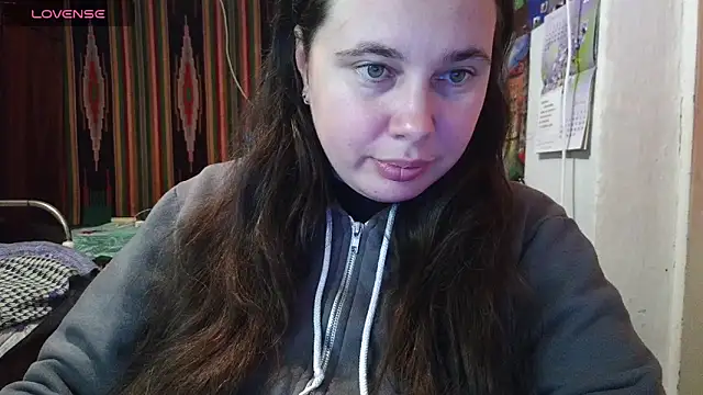 Cora Maro online show from 3, 10, 2025