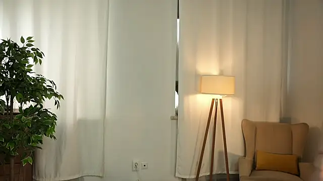 PrincessMononokee online show from 17, 4, 2026