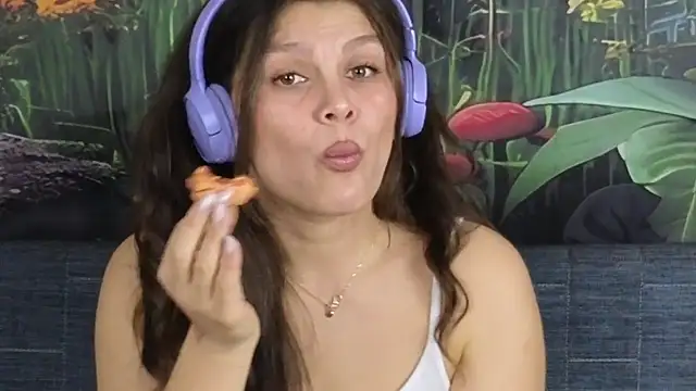 MadameDeFeu online show from 14, 11, 2025