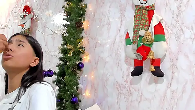 BarbieHotLaura online show from 16, 12, 2024