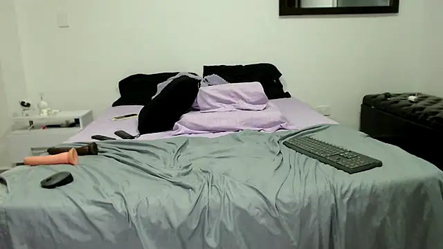 Snapshot of AnnieRoss69 chatting on 3, 12, 2024 AnnieRoss69 online show from 3, 12, 2024