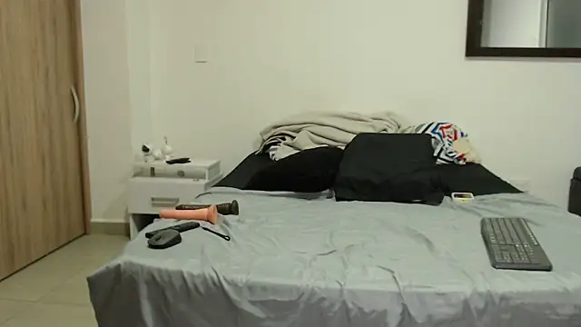 Snapshot of AnnieRoss69 chatting on 17, 2, 2025 AnnieRoss69 online show from 17, 2, 2025