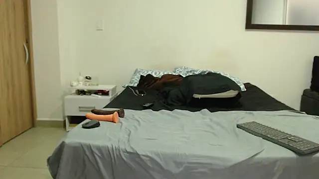 Snapshot of AnnieRoss69 chatting on 30, 9, 2025 AnnieRoss69 online show from 30, 9, 2025