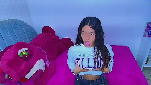 Snapshot of charlotte_0309 chatting on 10, 4, 2026 charlotte 0309 online show from 10, 4, 2026