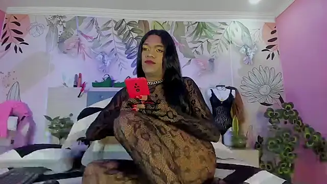 Snapshot of bigblacktransxxx chatting on 24, 10, 2025 bigblacktransxxx online show from 24, 10, 2025