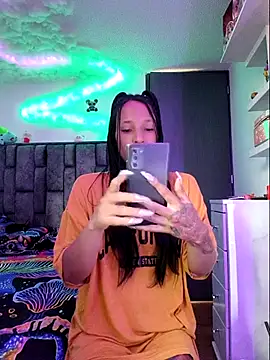 Snapshot of Nicole420squirt chatting on 1, 10, 2025 Nicole420squirt online show from 1, 10, 2025