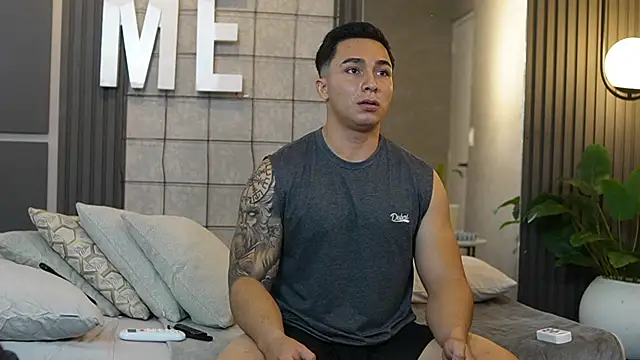 Ryan Hunt online show from 4, 3, 2025