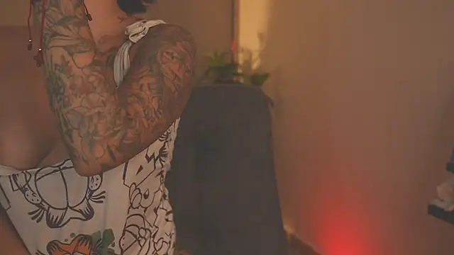 LorenRosse online show from 25, 11, 2025