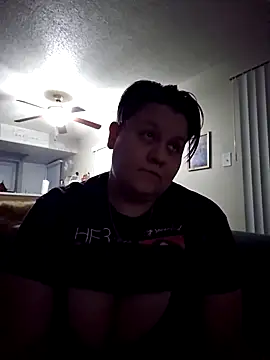 Snapshot of DevilDahm chatting on 12, 12, 2024 DevilDahm online show from 12, 12, 2024