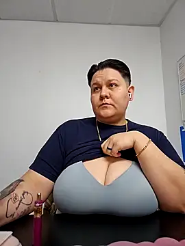 Snapshot of DevilDahm chatting on 2, 1, 2025 DevilDahm online show from 2, 1, 2025