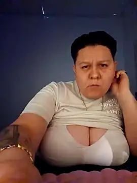 Snapshot of DevilDahm chatting on 6, 2, 2025 DevilDahm online show from 6, 2, 2025