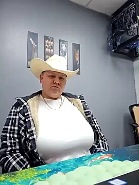 Snapshot of DevilDahm chatting on 10, 9, 2025 DevilDahm online show from 10, 9, 2025