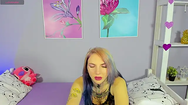 Snapshot of AnneTenet chatting on 5, 12, 2024 AnneTenet online show from 5, 12, 2024