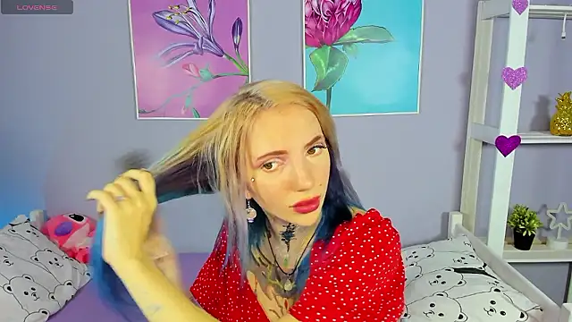 Snapshot of AnneTenet chatting on 6, 12, 2024 AnneTenet online show from 6, 12, 2024