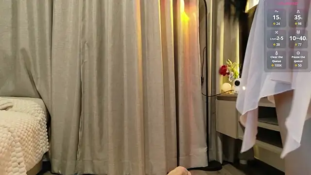 Snapshot of itsjoy_universex chatting on 8, 10, 2025 itsjoy universex online show from 8, 10, 2025